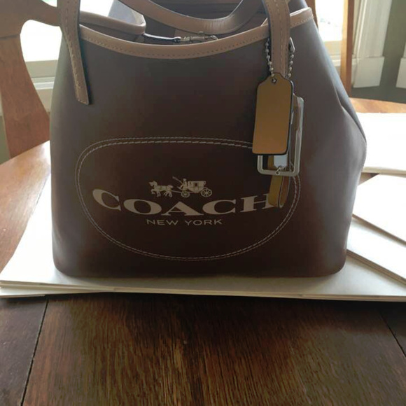 Coach Handbags - Coach F31315 Metro Horse & Carriage tote
